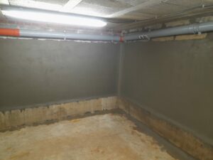 avis client pour Aqua-Control concernant un traitement de cuvelage à Lambersart, près de Lille. Ce procédé consiste à appliquer un revêtement étanche sur les murs enterrés afin de prévenir les infiltrations d'eau et d'assurer l'imperméabilité des surfaces. Le client a salué la compétence et le professionnalisme du technicien, la qualité du travail réalisé, ainsi que la propreté irréprochable du chantier, ajoutant que le résultat témoigne d’un véritable travail de qualité.
